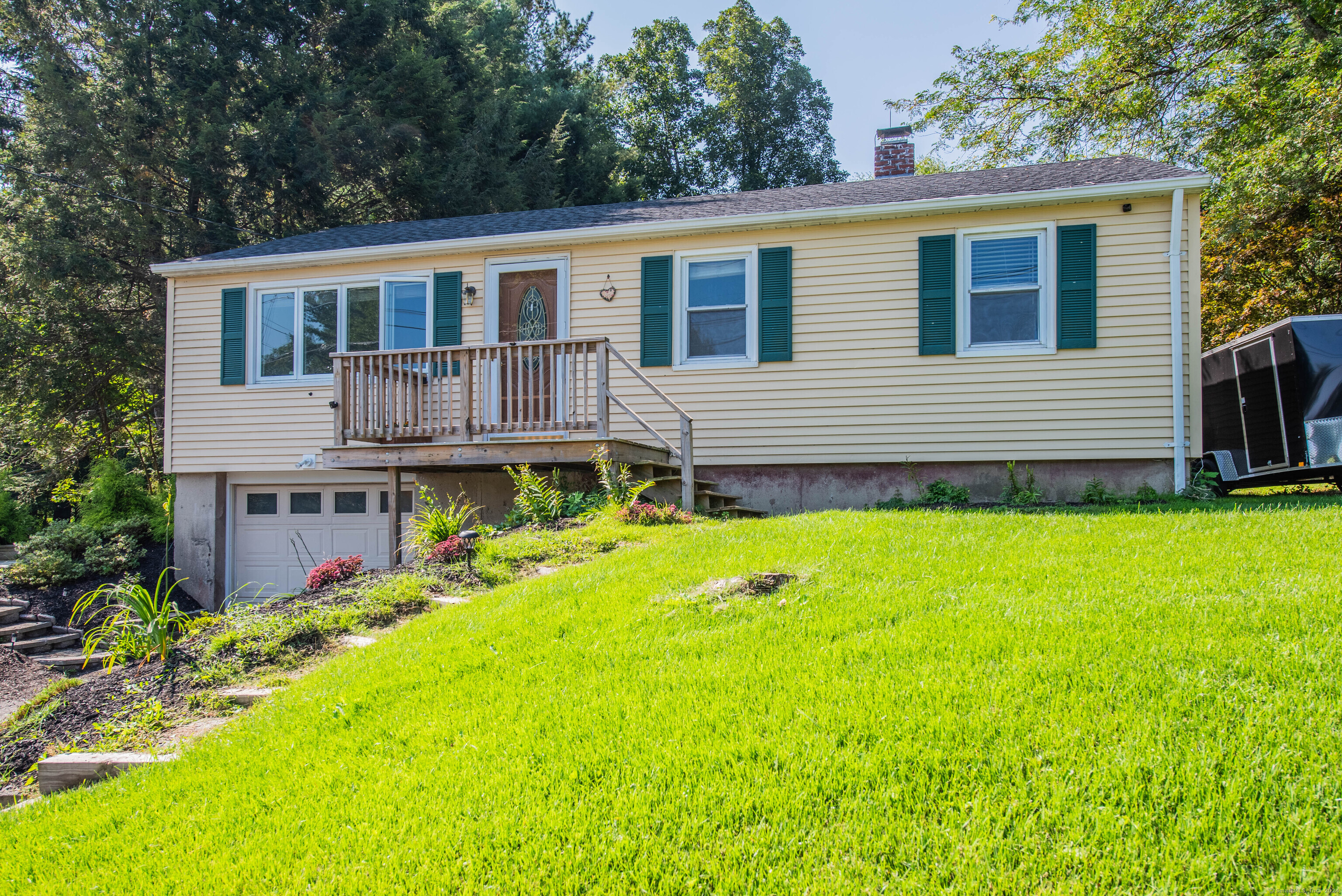 Jordan Ln, Torrington, CT 06790