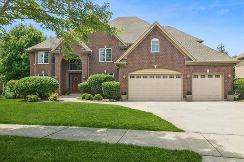 775 John Ct, Lake Zurich, IL, 60047-9002 | Card Image