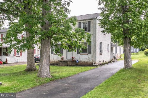 7 Hollywood Ave, Trooper, PA, 19403-1619 | Card Image