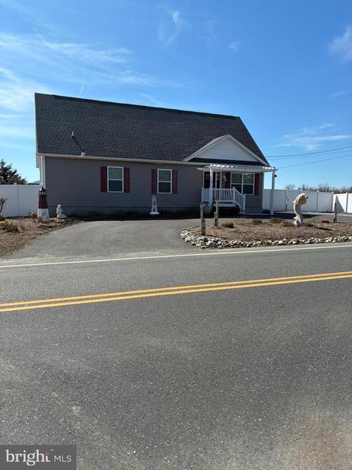 720 Town Bank Rd, CAPE MAY, NJ, 08204-4411 | Card Image