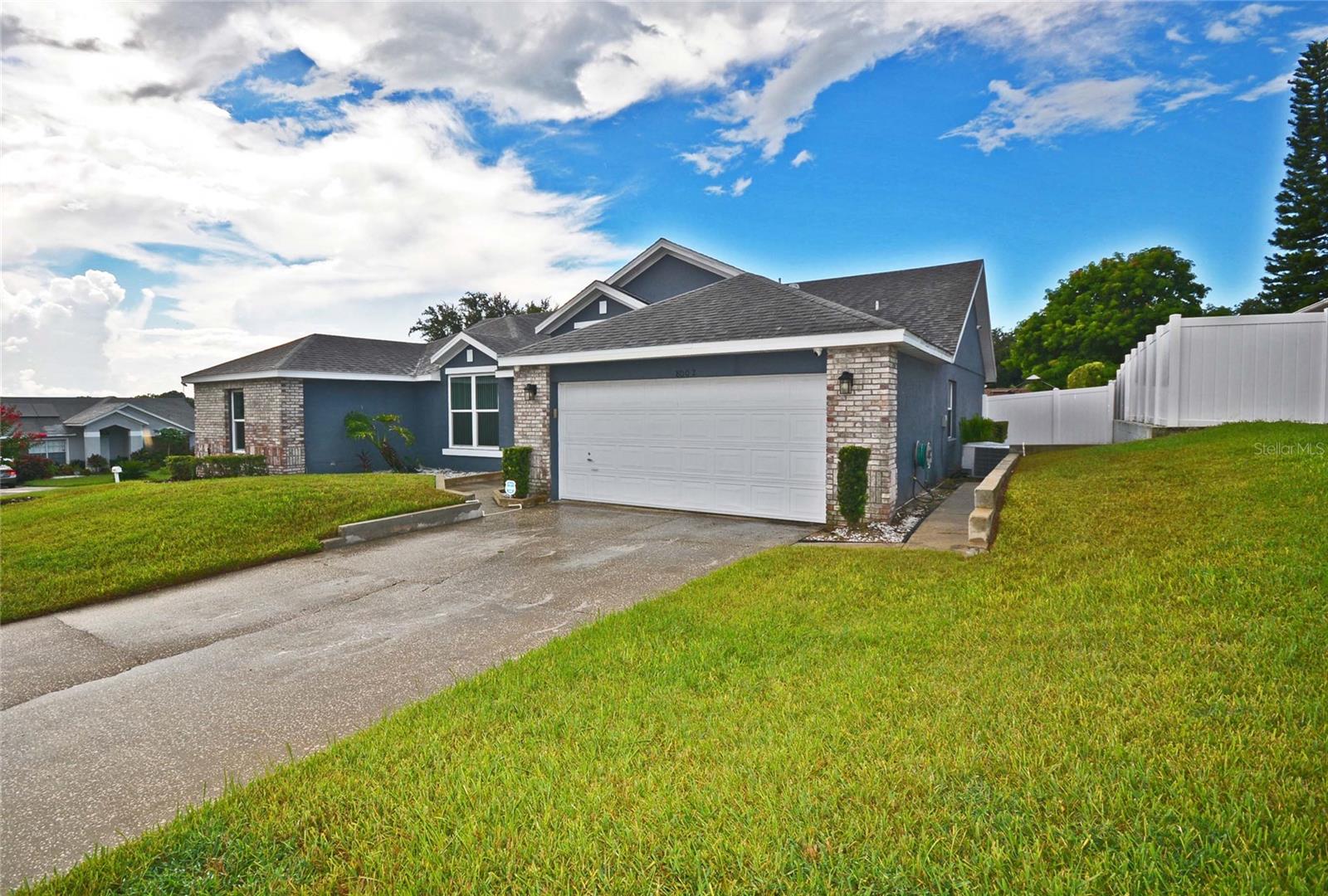 Dressage Dr, Orlando, FL 32818