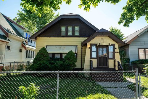 3726 N 19th Place, Milwaukee, WI, 53206 | Card Image
