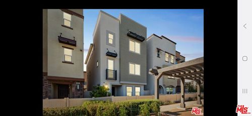 605 Daniel Freeman Cir, Inglewood, CA, 90301-4146 | Card Image