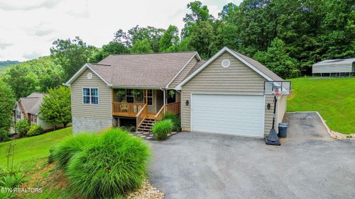 667 Pine Hollow Rd, Jacksboro, TN, 37757-3805 | Card Image