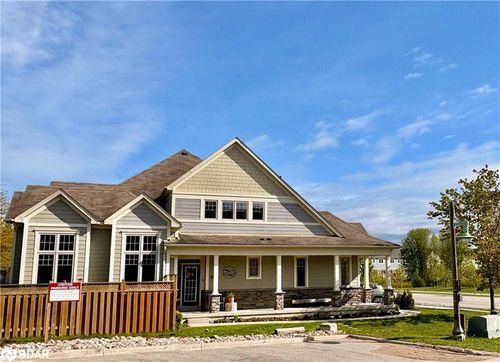 300 Stonebridge Blvd, Wasaga Beach, ON, L9Z0E7 | Card Image