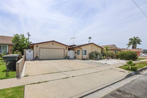1762 W Minerva Ave, Anaheim, CA, 92804-4521 | Card Image