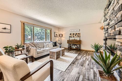 26438 Finley Ave, Wyoming, MN, 55092-9056 | Card Image