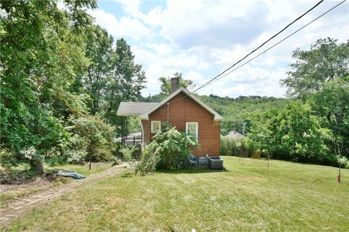 303 Lynnwood Ave, East Pittsburgh, PA, 15112-1417 | Card Image