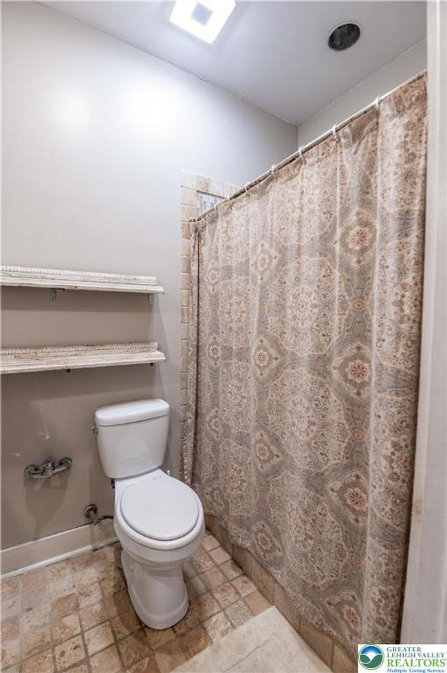 3150 Newburg Rd, House other with 5 bedrooms, 4 bathrooms and null parking in Nazareth PA | Image 52