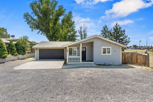 97 Se J St, Madras, OR, 97741-2121 | Card Image