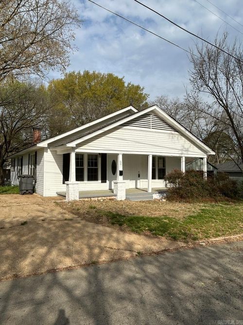 601 N Hickory St, Searcy, AR, 72143-3425 | Card Image