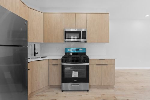 1276 E 59th St, Brooklyn, NY, 11234-3304 | Card Image