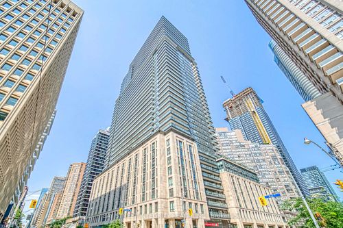 604-955 Bay St, Toronto, ON, M5S0C6 | Card Image