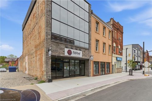 389 Dundas St, Woodstock, ON, N4S1B6 | Card Image