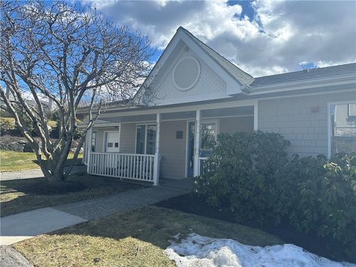 340 North Lane, Bristol, RI, 02809 | Card Image