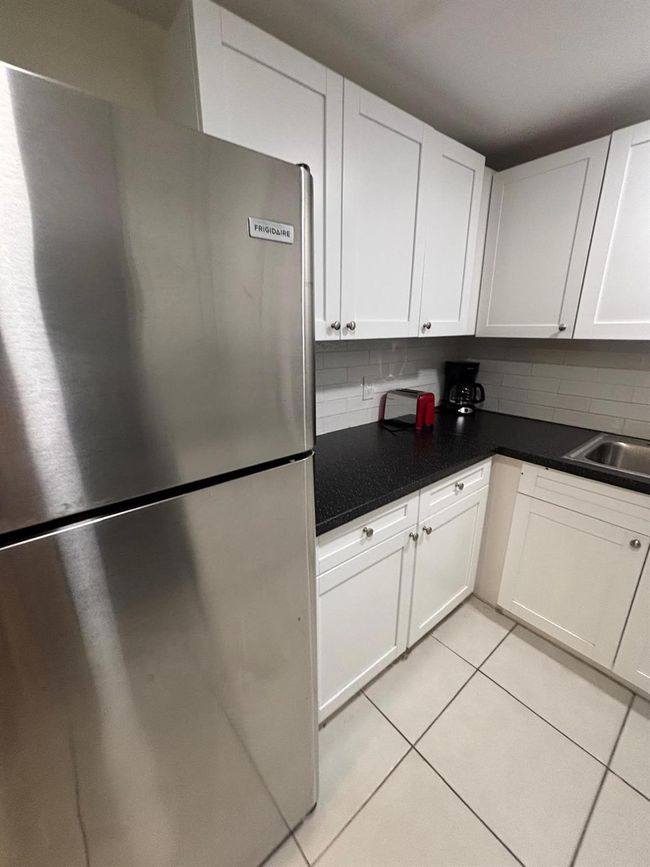 APT-202 - 2131 Ne 41 St St, Condo with 1 bedrooms, 1 bathrooms and null parking in Lighthouse Point FL | Image 10