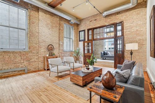 apt-222-801 Washington Ave N, Minneapolis, MN, 55401-4104 | Card Image