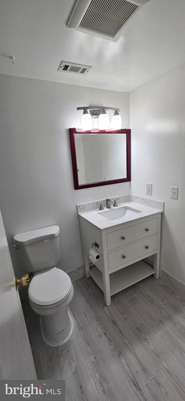 350 Juniper Ct, Townhouse with 4 bedrooms, 2 bathrooms and null parking in HERNDON VA | Image 20