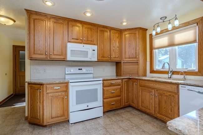 401 E E Riverside Ave, House other with 4 bedrooms, 4 bathrooms and null parking in Merrill WI | Image 13