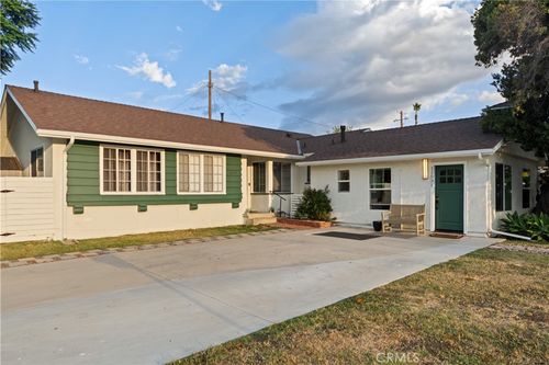 11529 De Celis, Granada Hills, CA, 91344 | Card Image