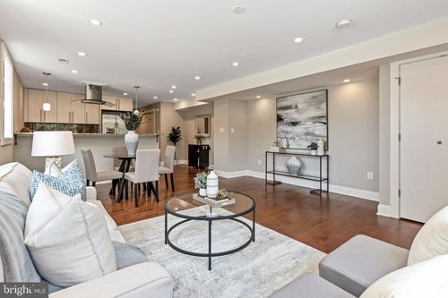 apt-1-400 21st St Ne, WASHINGTON, DC, 20002-4741 | Card Image