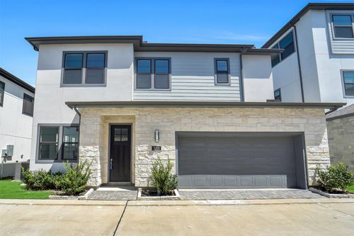 3211 Royal Oaks Hollow Ln, Houston, TX, 77082-1962 | Card Image