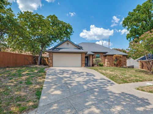 3401 Crescent Ct, Bedford, TX, 76021-2950 | Card Image