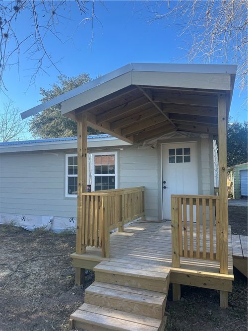 508 W Flournoy Street, Beeville, TX, 78102 | Card Image