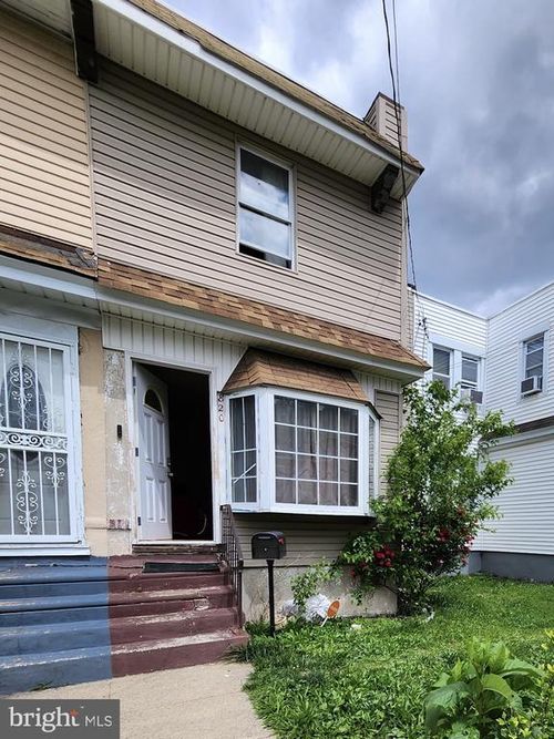 820 N 32nd St, CAMDEN, NJ, 08105-4218 | Card Image