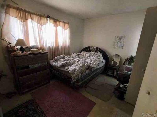 24531 Florence St, Detroit, MI, 48219-3602 | Card Image