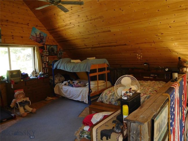 ATTIC BEDROOM | Image 30