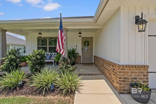 124 Cottage Ln, Atmore, AL, 36502-6327 | Card Image
