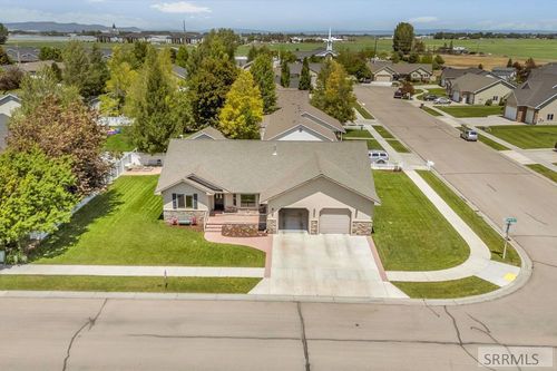 471 Woodbridge St, Rexburg, ID, 83440-5386 | Card Image