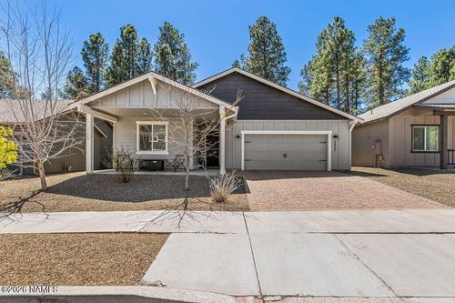 2957 W Putnam Dr, Flagstaff, AZ, 86001-2588 | Card Image