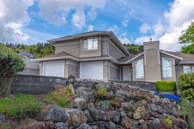 36111 Spyglass Lane, House other with 9 bedrooms, 6 bathrooms and 9 parking in Abbotsford BC | Image 2