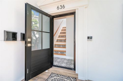 2-636 Malaga Ave, Coral Gables, FL, 33134-6515 | Card Image