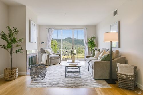 2-260 Channing Way, San Rafael, CA, 94903-2672 | Card Image