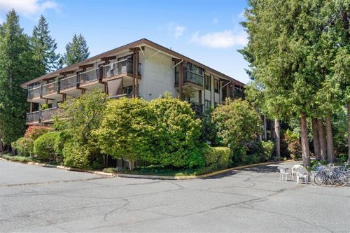 111-1005 Mckenzie Ave, Saanich, BC, V8X4A9 | Card Image