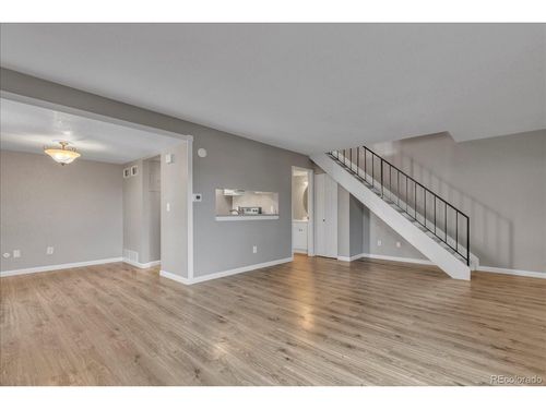 22b-9901 E Evans Ave, Aurora, CO, 80247-3549 | Card Image