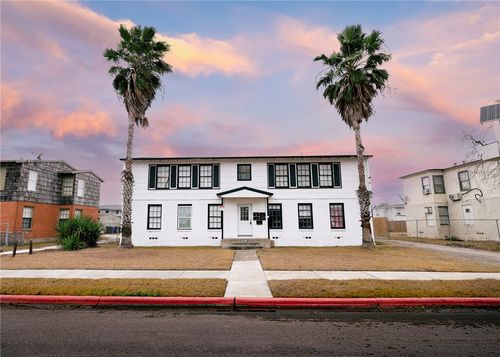 638 Glazebrook St, Corpus Christi, TX, 78404-2542 | Card Image