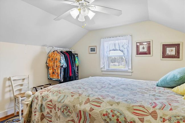 Cozy 3rd bedroom on 2nd floor with original wood (1957) floors. | Image 23