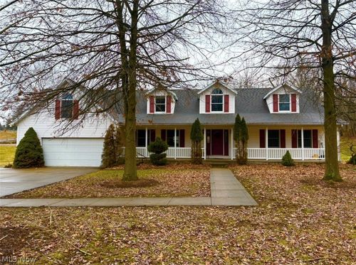 209 Maple Ave, Saint Clairsville, OH, 43950-9291 | Card Image