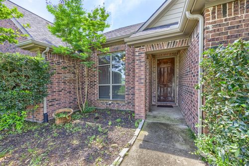 501 Tiger Ln, Gunter, TX, 75058-2553 | Card Image