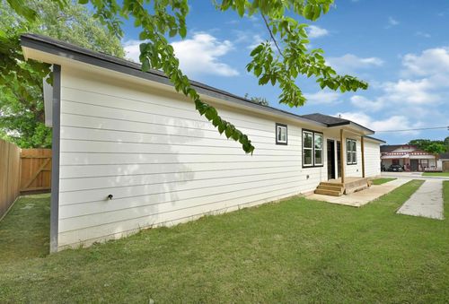 7939 Goode St, Houston, TX, 77012-1641 | Card Image