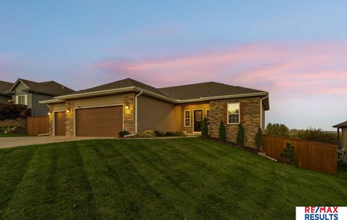 703 S 16th St, Fort Calhoun, NE, 68023-3554 | Card Image