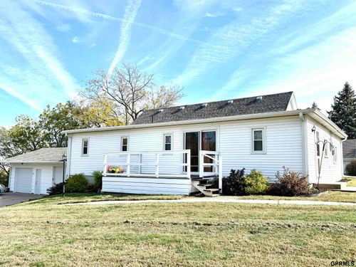 613 4th Ter, Nebraska City, NE, 68410-3044 | Card Image