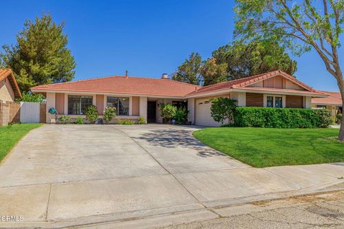 3853 W Avenue K6, Lancaster, CA, 93536-6604 | Card Image