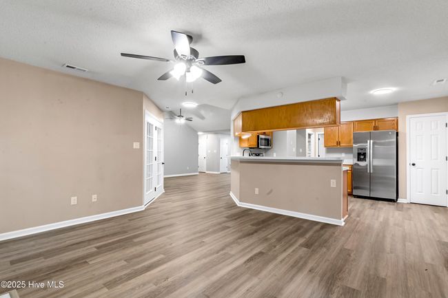 401 Pebble Ln, House other with 3 bedrooms, 2 bathrooms and 2 parking in Jacksonville NC | Image 7
