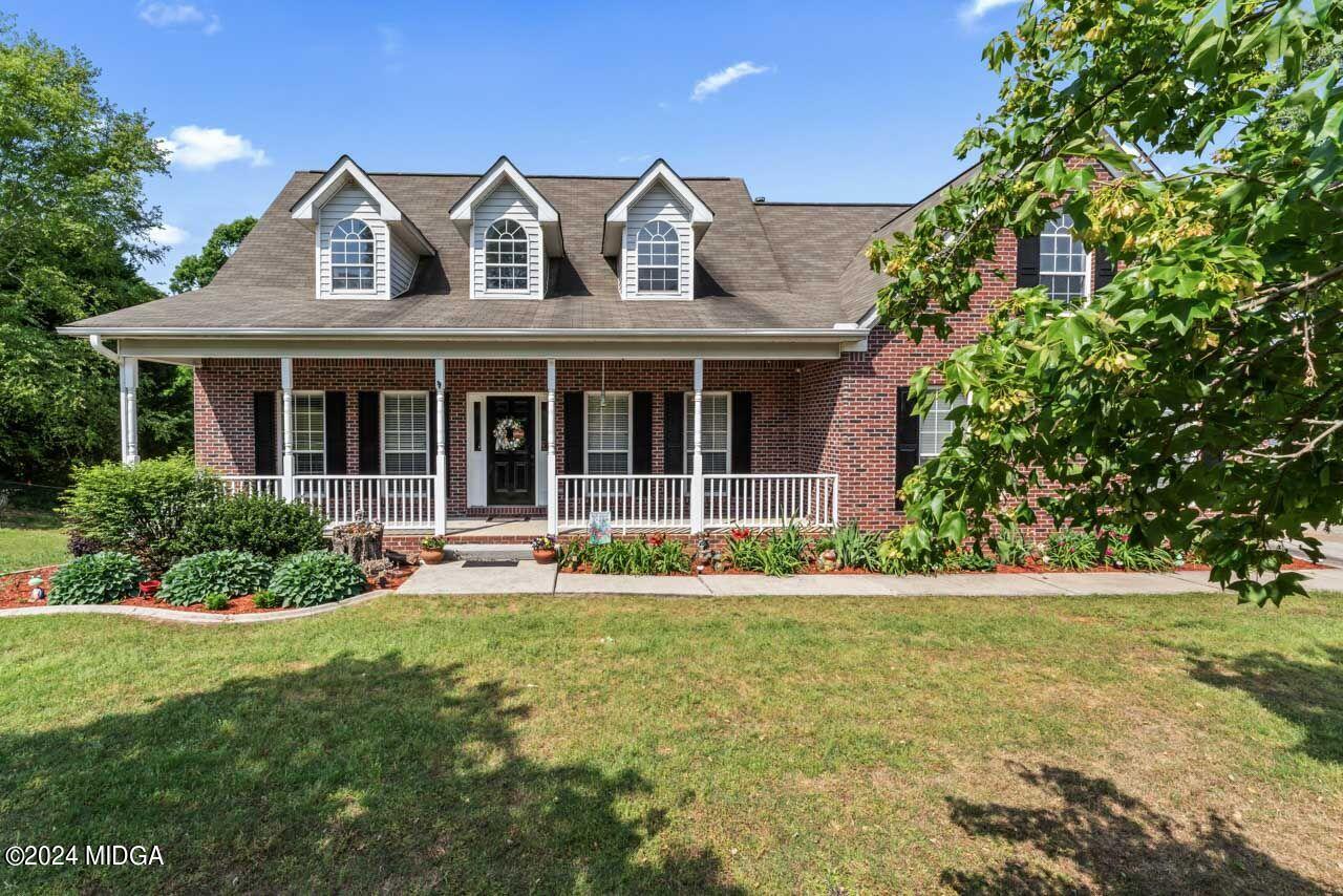 Shumard Ln, Mcdonough, GA 30252