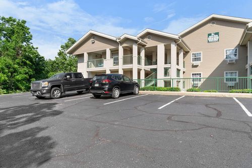 6-175 W Rockford Dr, Branson, MO, 65616-8393 | Card Image